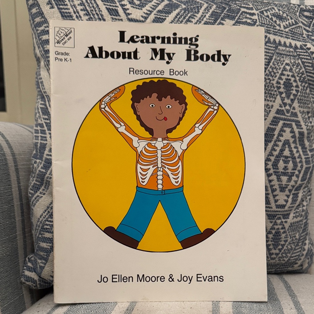 🏖️2/$5🏖️Learning About My Body Resource Book,          grade pre-k-1